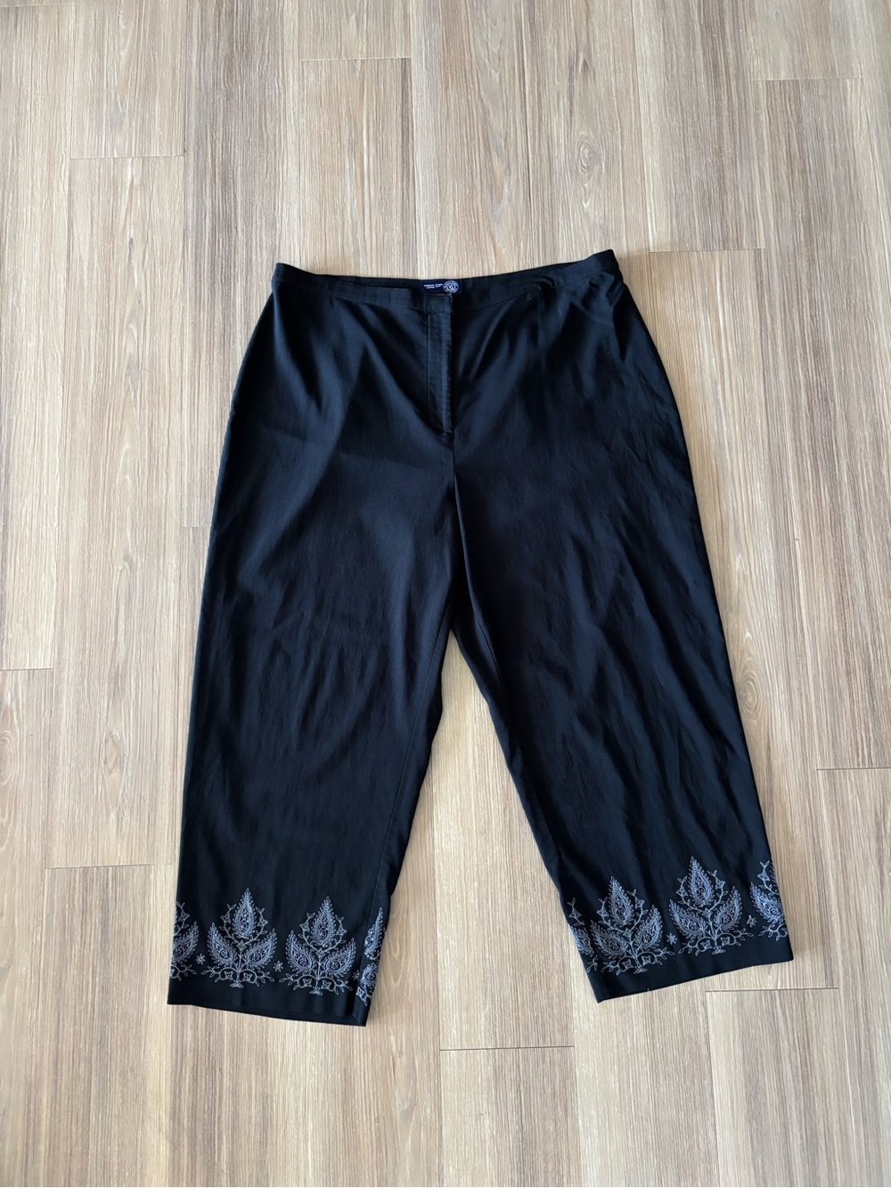 VTG Venezia Pants Crop Black Embroidered Wide Leg High Waist Women 16 Artsy Boho
